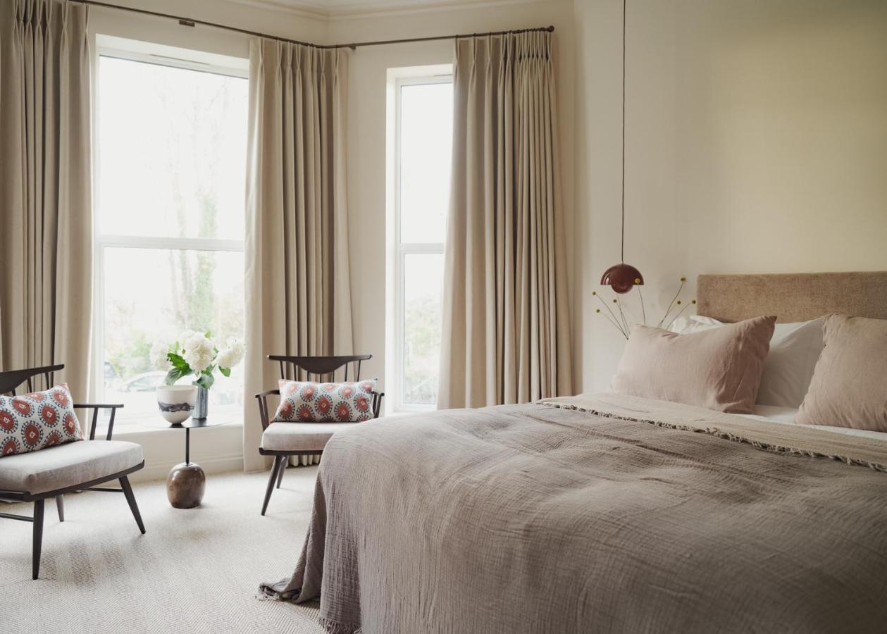 Leighton House - Boutique Guesthouse Bath Bagian luar foto A bedroom at the Hotel