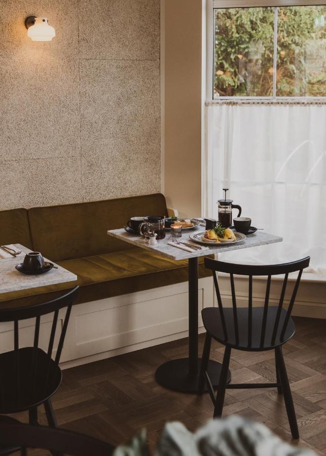 Leighton House - Boutique Guesthouse Bath Bagian luar foto A 3D rendering of a kitchen